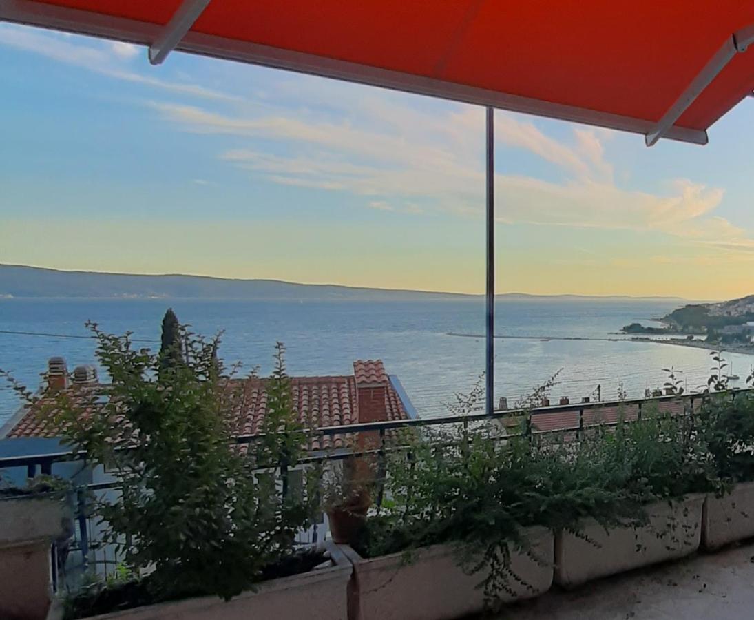 Apartman Nora Omiš Exterior foto