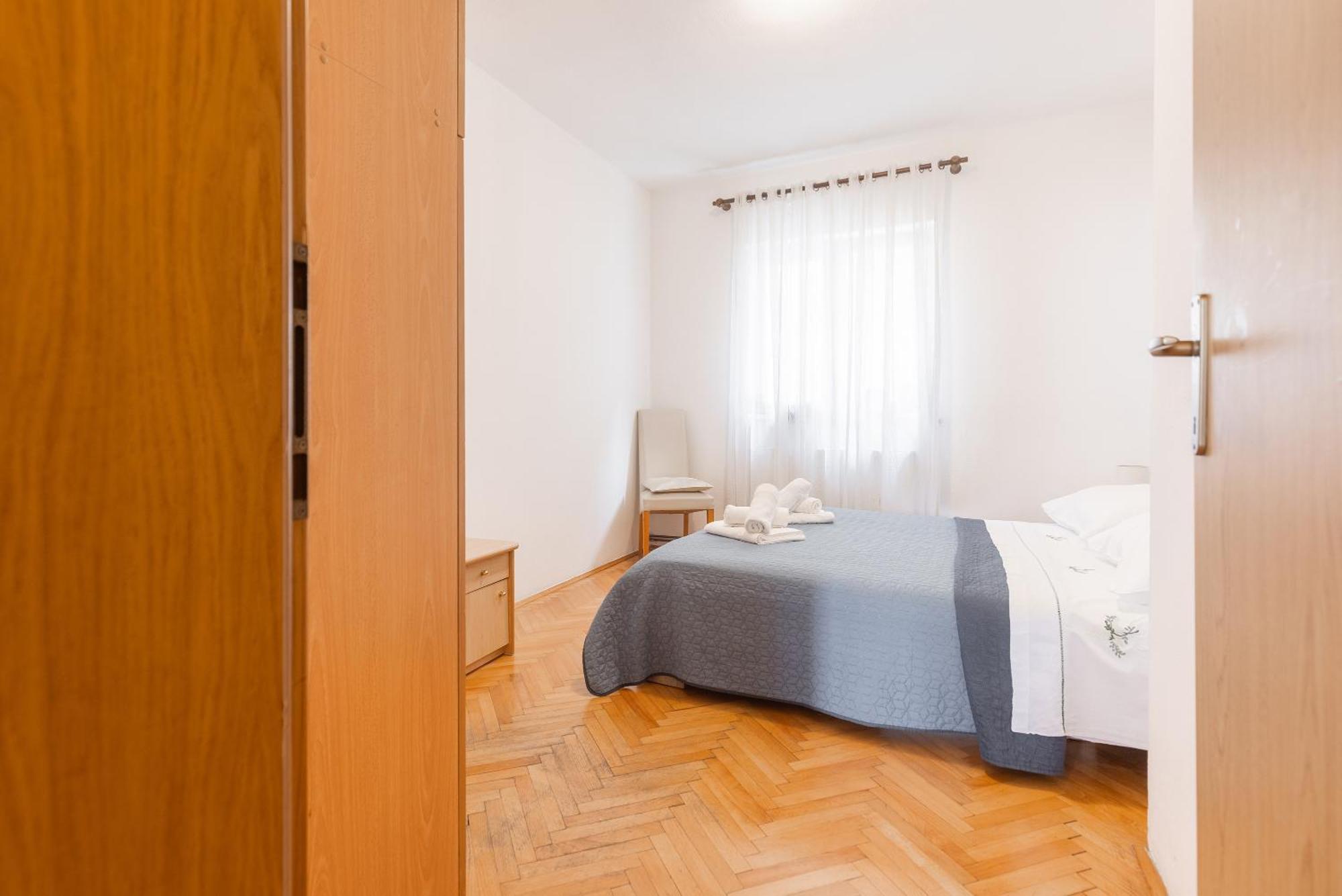 Apartman Nora Omiš Exterior foto