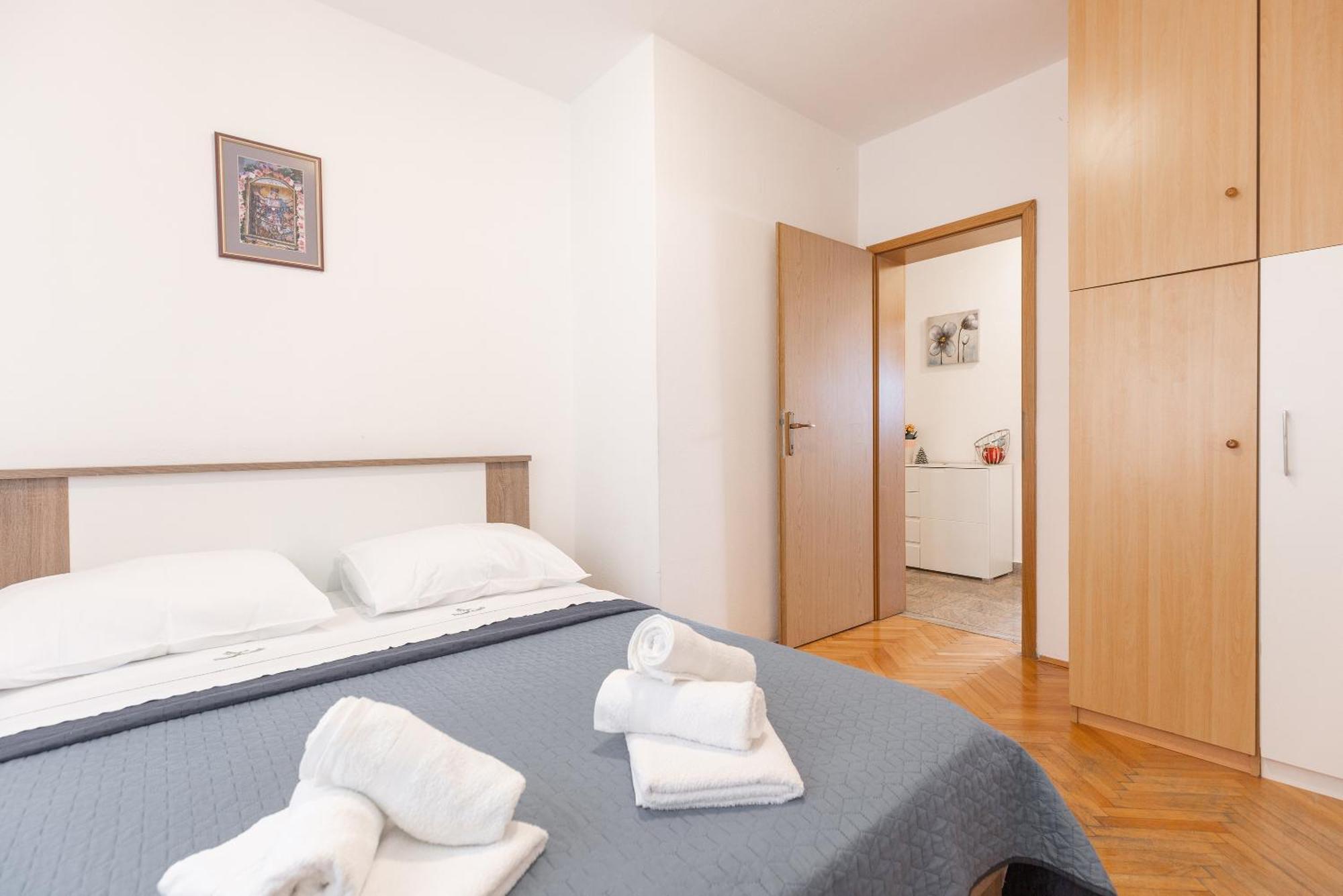 Apartman Nora Omiš Exterior foto